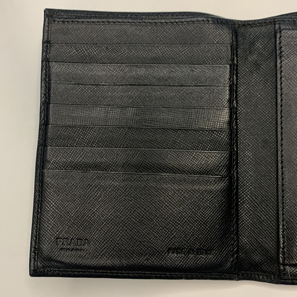 Prada Wallet - Picture 5 of 13